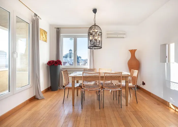 アパート Roca House