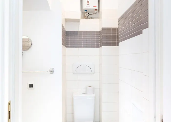 Roca House * ソフィア